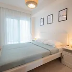 Theatre Sea View Apartment Nea Moudania