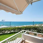 Theatre Sea View Apartamento *