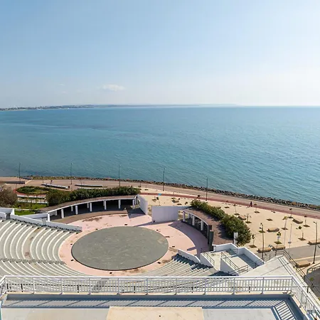 Theatre Sea View Apartamento *